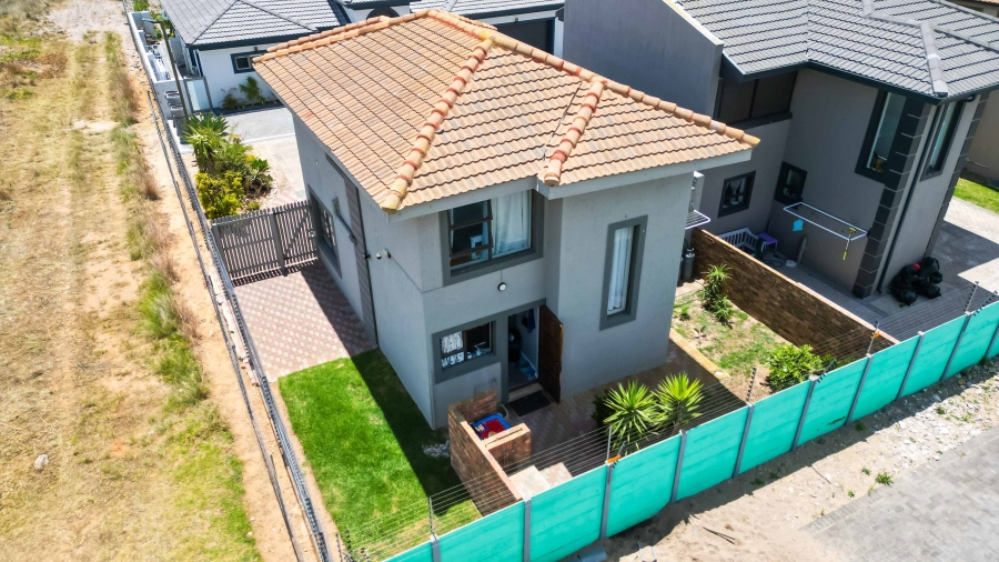 2 Bedroom Property for Sale in Dana Bay Western Cape
